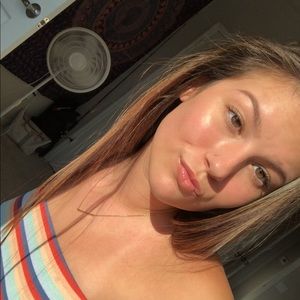 Meet your Posher, Ashley